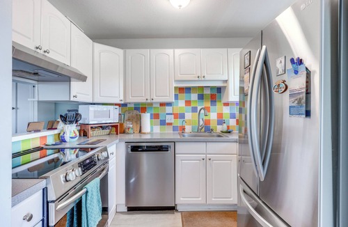 Fernandina Beach Cottage | Fernandina Beach Vacation Rental: Steps to Beach!