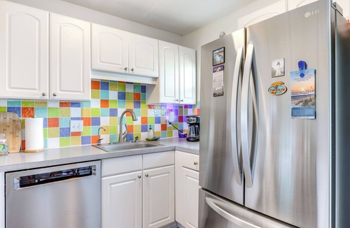 Fernandina Beach Cottage | Fernandina Beach Vacation Rental: Steps to Beach!