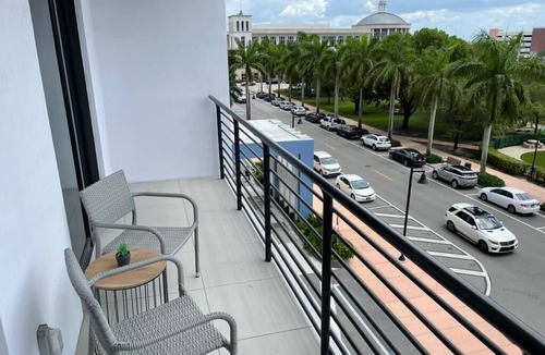 Doral Apartment | Fine 1 Bedroom Condo at Doral