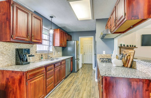 Lake Charles House | Fish, Golf, Explore: Home 3 Mi to Prien Lake Park!