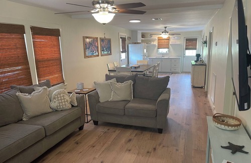 Chauvin House | Fishing, Crabbing, Relaxing. You will enjoy whichever you decide to do.