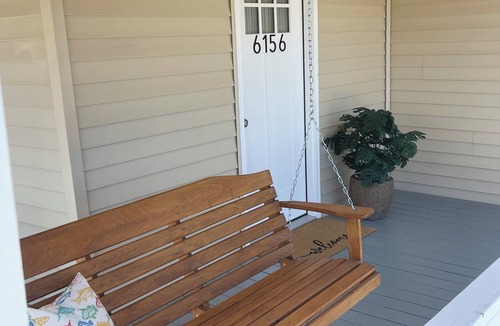 Chauvin House | Fishing, Crabbing, Relaxing. You will enjoy whichever you decide to do.