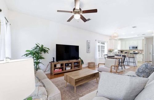 Santa Rosa Beach House | Florida Cottage | Fenced yard| Serentiy Cottage | Hot Tub | Santa Rosa Beach