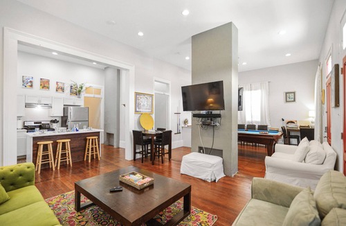 Saint Claude House | Flower Pool Hall- 9 Beds/4BA NOLA Style, Fenced in Yard, Karaoke Machine & Grill