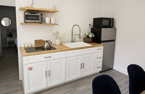 Riverside Park Apartment | Fort Lauderdale 1BR Getaway with Patio & Free Parking