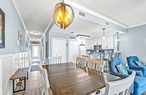 Mexico Beach Condo | Fourth Floor Condo with Shared Pool, Ocean View, High-Speed WiFi, & Washer/Dryer