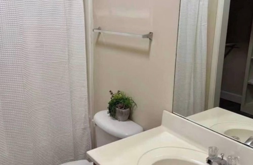 Oxford House | Fourth Quarter Cottage