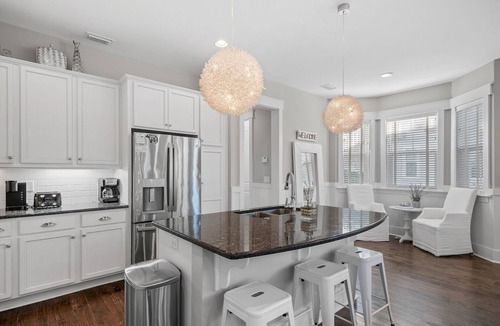Santa Rosa Beach House | FREE 6 Bikes and Brand new 6 Seater Golf Cart! Sugar Beach Cottage at Nature Walk Heated Resort Pools, Pickleball Courts