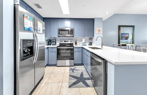 Panama City Beach Condo | FREE Beach Chair Service-BeachFRONT-2 Gulf Front Pools-Hot Tub-Aqua Resort 1007