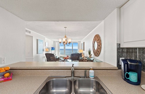 Gulf Lagoon Beach Condo | FREE BEACH SERVICE thru Oct 🏖️ Fall Dates Available🏝️Check out our reviews! 🌟