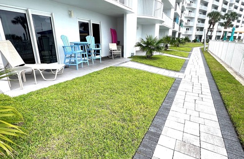 Lower Grand Lagoon Condo | FREE BEACHSETUPS! 1st FL MOONSPINNER 110 OCEANFRONT-POOL WALKOUT🩵 PARK BY DOOR!