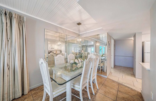 Holiday Beach Condo | FREE Golf! Mariner West 101 Corner Unit, Walk-in Shower, Heated Pool, Grills!