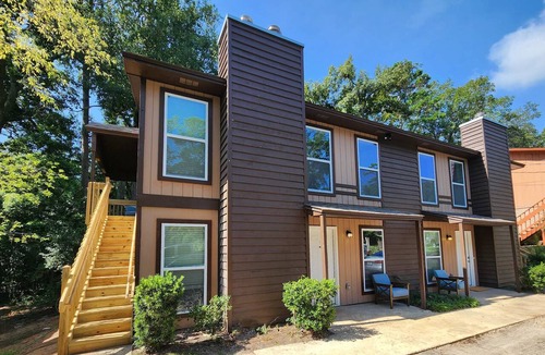 Tallahassee Apartment | Fresh & Luxe! Comfyiest beds in Midtown!