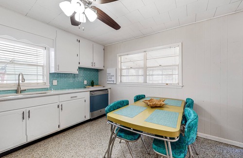 Kiska Beach House | Friendly Home with High-Speed WiFi, Central AC, Firepit, and Outdoor Shower