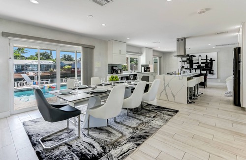 Coral Ridge Isles House | FTL Canal: Waterfront home: Boat dock, Private Pool, Near Beach