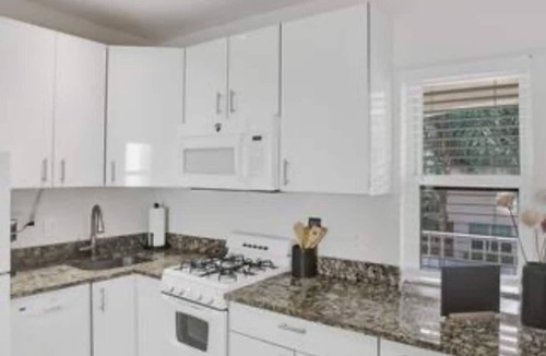 Hendricks and Venice Isles Apartment | FTL Waterfront Studio Near Las Olas & Beach
