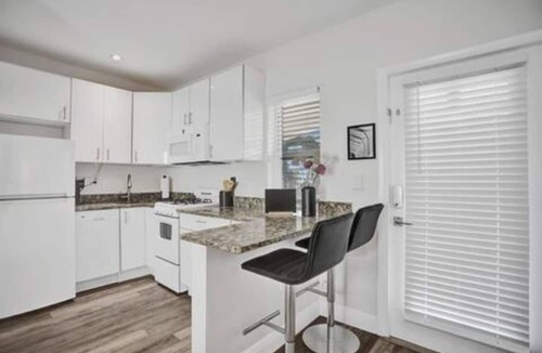 Hendricks and Venice Isles Apartment | FTL Waterfront Studio Near Las Olas & Beach