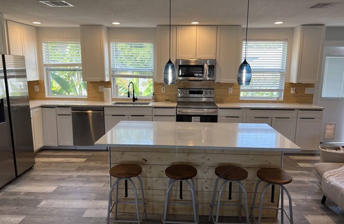 Disston Heights House | Fully updated Northside St Pete home only 10 minutes from Beach or Downtown !