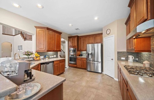 Deer Park House | Fun Getaway 20mins to NASA with Game Room and BBQ