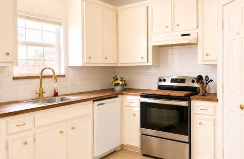 Texas Medical Center House | Furnished Houston Retreat Near Medical Center & NRG Sleeps 6