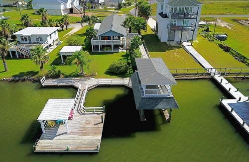 Crash Boat Basin House | Galveston bay house waterfront, Private Fishing Dock, Arcade, Near town & Beach