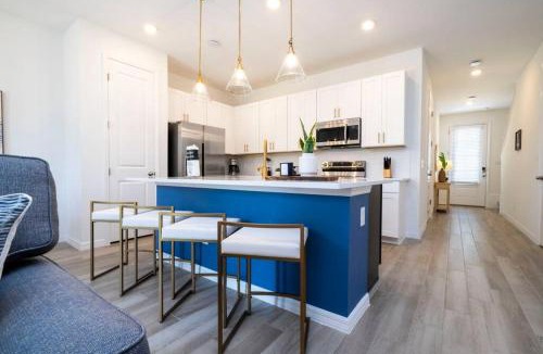 West Palm Beach House | Game Room House - Resort Access