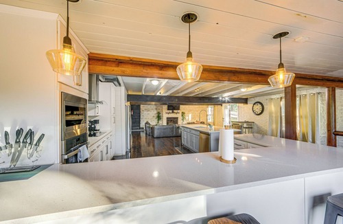 Streetman House | Game Room, Trails! 30-Acre Lakefront Streetman Gem