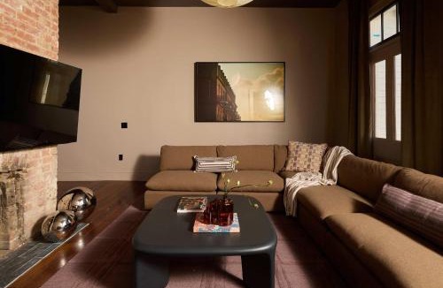 Lower Garden District House | Garden District Stay Shared Heated Pool & Spa