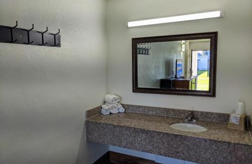 Pine Forest Hotel | Garden Inn & Suites
