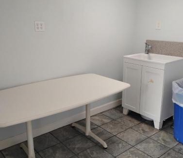 Baton Rouge Apartment | Gated 1 King Bed Room 1 Bath Apt with Full Kitchen 135