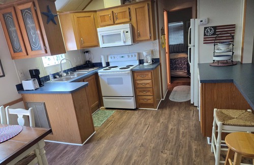 Upper Grand Lagoon Cottage | Gated. great for families and winter guests Other units inquire if unit booked