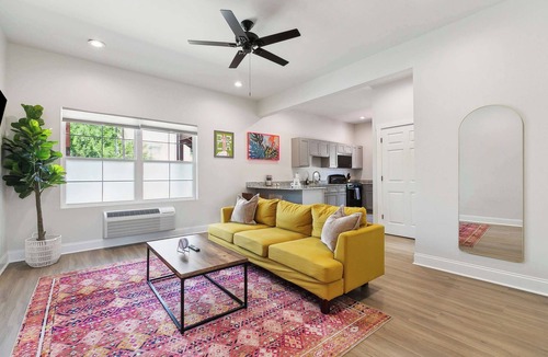 Main Street Historic District Apartment | Geaux Tigers! - 1BD Apartment, Ground Floor