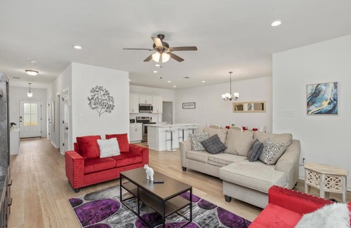 Highlands - Perkins House | Glamorous home close to LSU