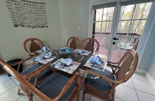 Chassahowitzka House | Glass River House with pool half mile to boat ramp and kayak launch & rentals