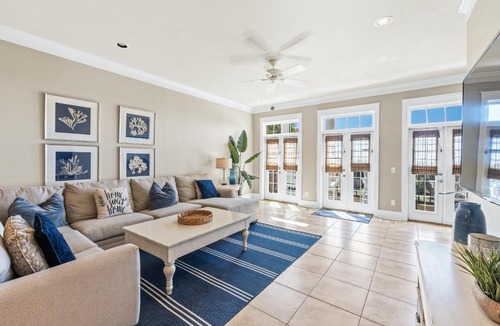 Kiska Beach House | Glory Daze Beach House by Panhandle Gateways