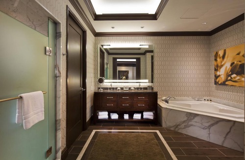 Lake Charles Resort | Golden Nugget Lake Charles