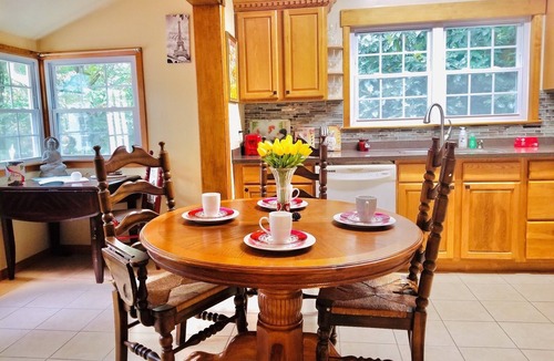 Fort Payne House | Goldie Locks Approved ~ Walking Distance to Downtown Fort Payne AL.