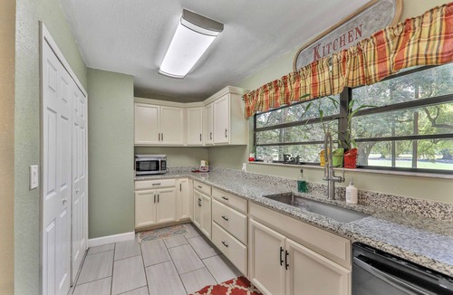 Avon Park House | Golf Course Home with Heated Saltwater Pool near Lake Lotela - Fairway to Heaven