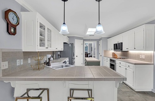 Mount Enterprise House | Golfers Paradise! 7- Minutes to Wild Spring Dunes Golf Resort! Sleeps 8!