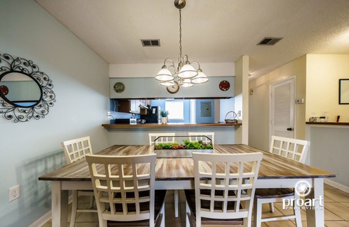 Emerald Waters Village House | GOOD TIMES AND TAN LINES 0.6 miles away from beach