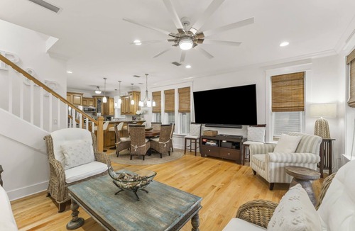 Treetop House | GORGEOUS 4/4 SLEEPS 10! GULF VIEW FROM 3rd FLOOR! WELL APPOINTED! ONE BLOCK FROM BEACH ACCESS!