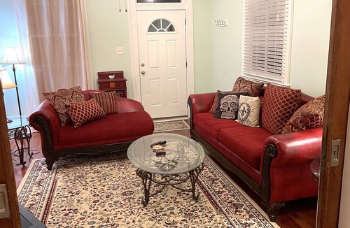 Bayou St. John House | Gorgeous Charm, 8 Blocks to Jazzfest, Located in the Heart of New Orleans!