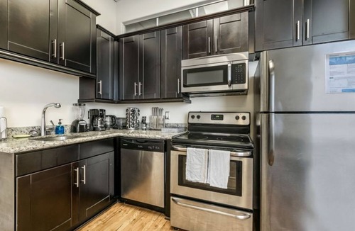 Central Business District Hotel | Gorgeous Condo - Near French Qt & Caesar's Casino