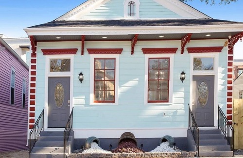 Mid-City House | GORGEOUS Historic Home Recently Renovated!
