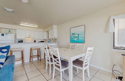 Crystal Beach Condo | Gorgeous, Open Ground Floor Condo Gulf Front w/Large Patio. Beach Access