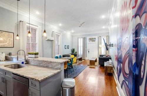 Treme Apartment | Governors Historic Home 5Bed-5BA