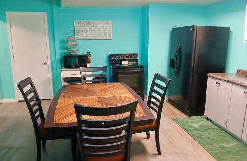 Dunbar House | Gpl 3440 Stella room 2