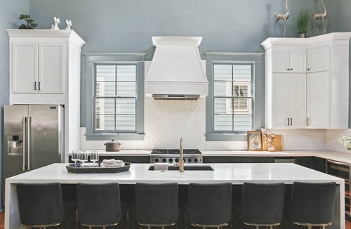 Lower Garden District House | Grand 10BR NOLA Retreat, Dual Heated Pools & Spas