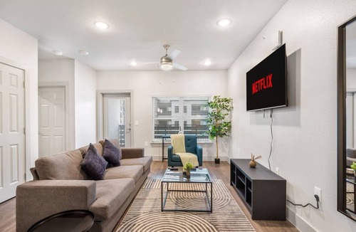 Grand Prairie Apartment | Grand Prairie 1BR | IKEA, Epic Waters, Bass Pro