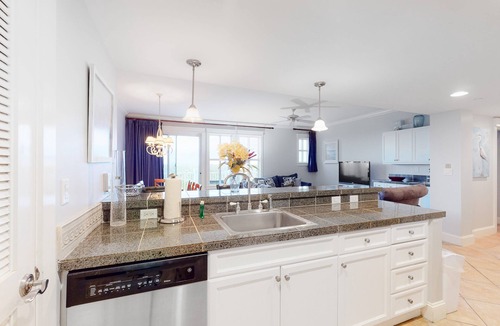 Baytowne Wharf Condo | Grand resort condo with golf course, ocean views & luxe amenities